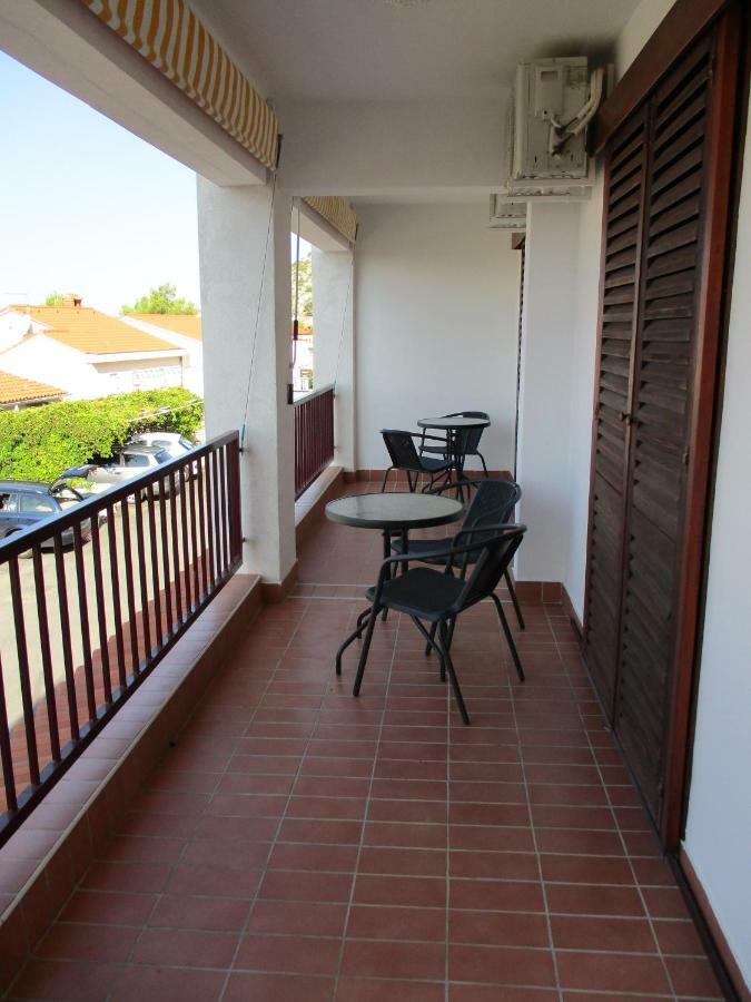 Apartments Meni Drage Kültér fotó