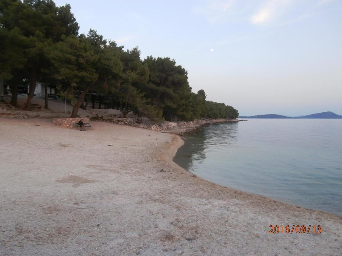 Apartments Meni Drage Kültér fotó